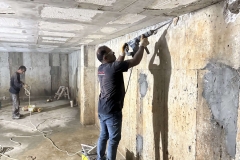 Bodrum katlarda su yalıtımı için uygulanan izolasyon çalışması, yeraltı su sızıntılarına ve nem hasarına karşı koruma sağlar.