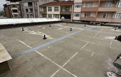 Halkbank şubelerinde çatı katta gerçekleştirilen su yalıtım izolasyon polyurea çalışması.