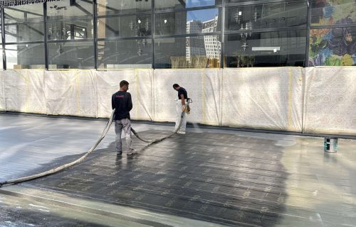 Radisson Blu Otel çatı teras alanlarında yapılan polyurea sprey su yalıtımı uygulaması.