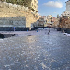 temel-bohcalama-6 temel bohçalama ve membran temel bohçalama su izolasyonu su izolasyonu temel bohçalama uygulaması bina temeline su izolasyonu